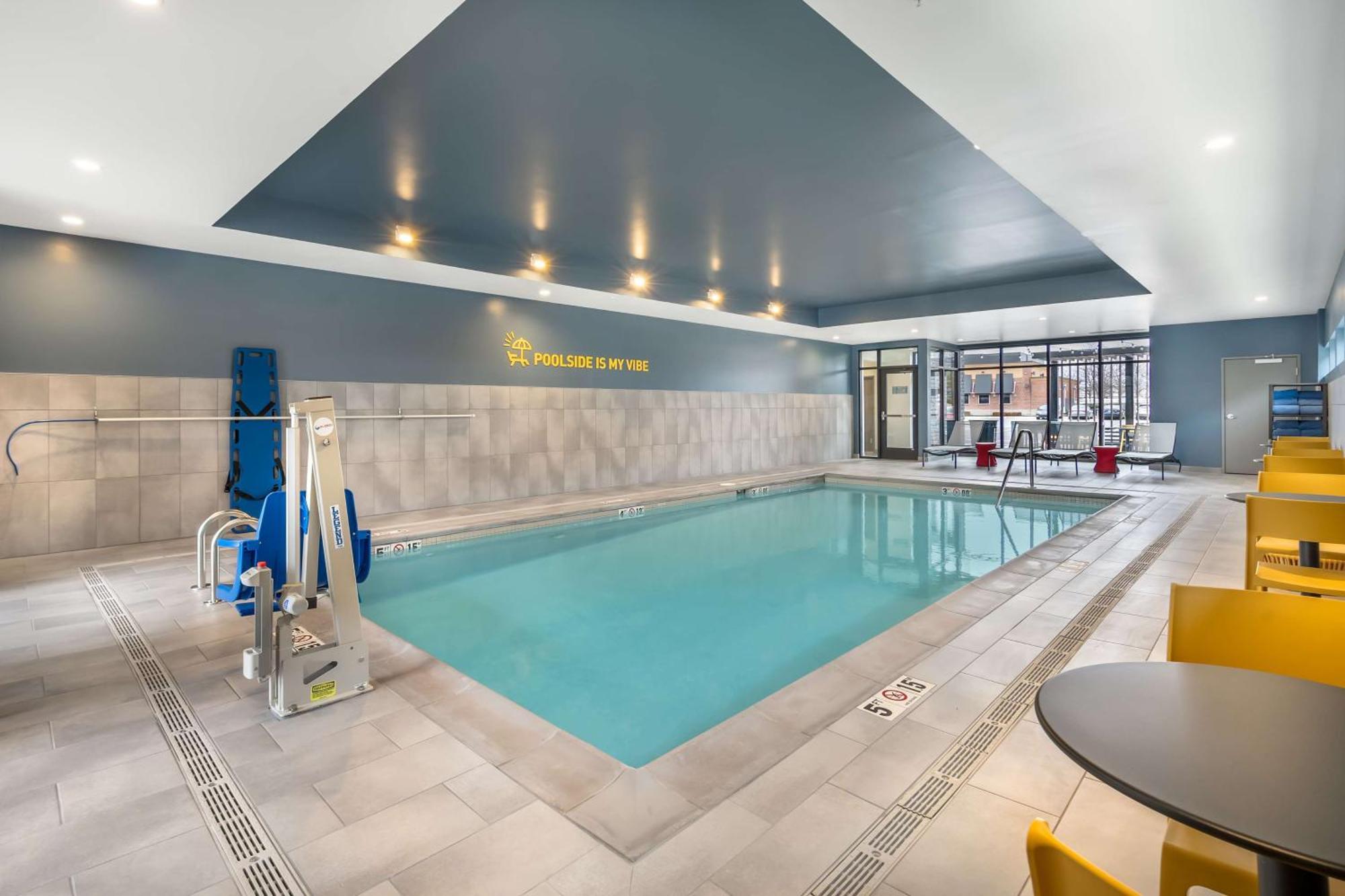 Home2 Suites By Hilton Reynoldsburg Columbus East Экстерьер фото